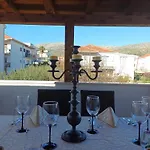 Grdelin Apartment Trogir
