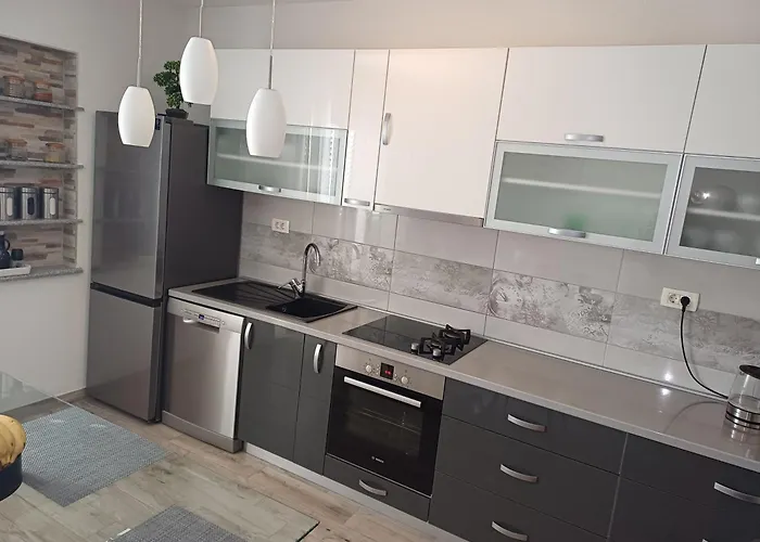 Grdelin Τρογκίρ