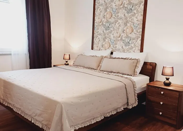 Grdelin * Τρογκίρ